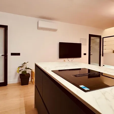 Click&guest - Jungle House In *