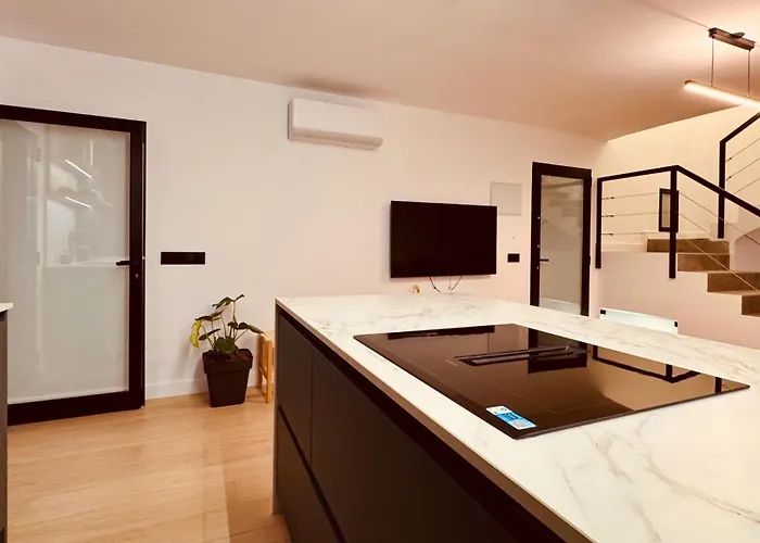 Click&guest - Jungle House In *
